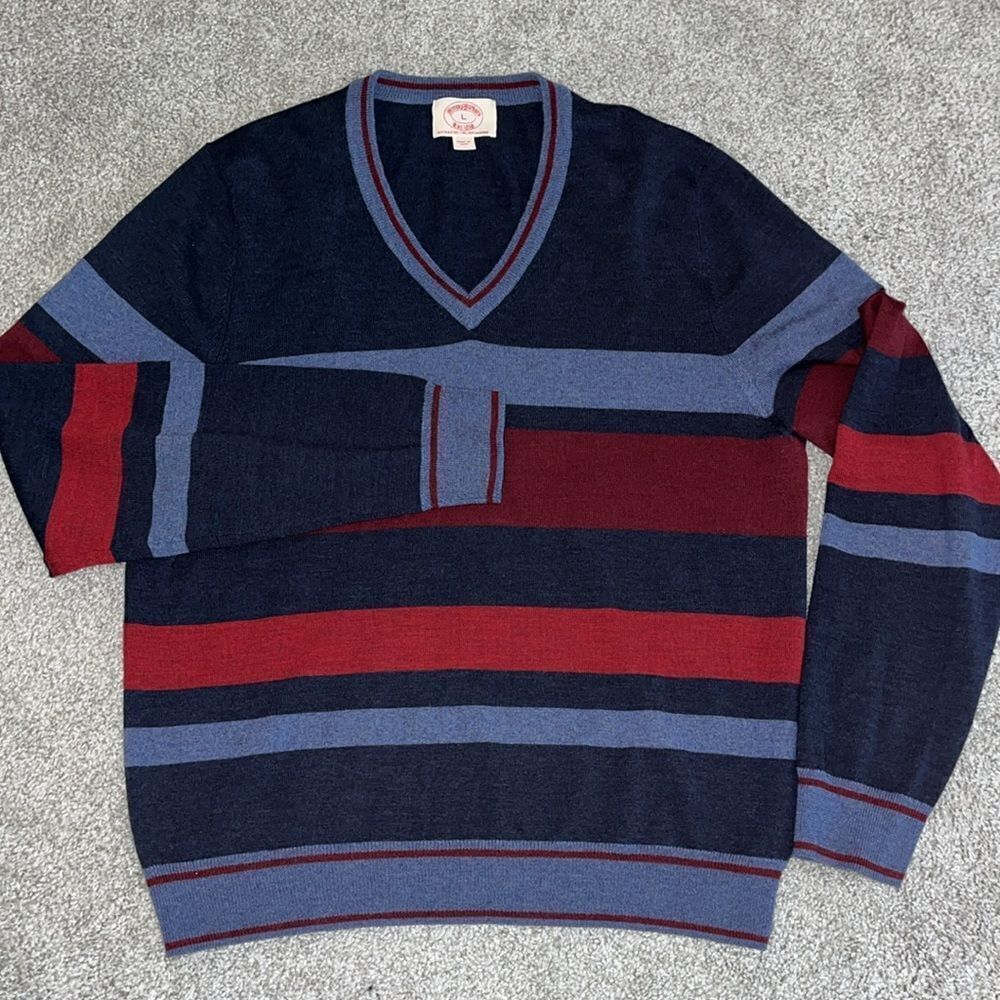 Mens Beautiful Brooks Brothers Italian wool Red Blue stripe v-neck sweater L